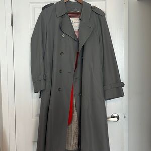 Trench Coat with detachable inner lining
